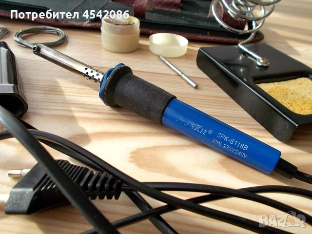 Цифров мултиметър Mastech. Поялник Pro’s Kit, 30 W. Стойка, аксесоари. Мн. добри, снимка 3 - Поялници и запояване - 54452467