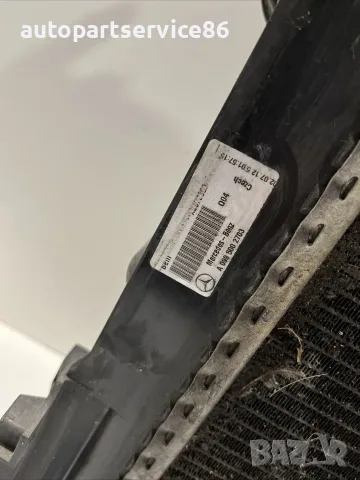 Радиатор за охлаждаща течност Behr за Mercedes W212 2.2 Cdi (2012) A0995002703, снимка 3 - Части - 55301839