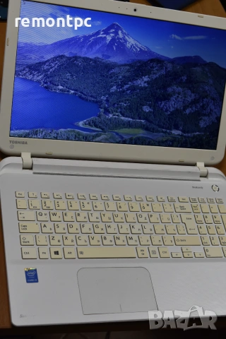 Toshiba Satellite L50-B-1M7 15.6 инчов бял лаптоп I3 4005U 6 GB DDR3 SSD батерия зарядно