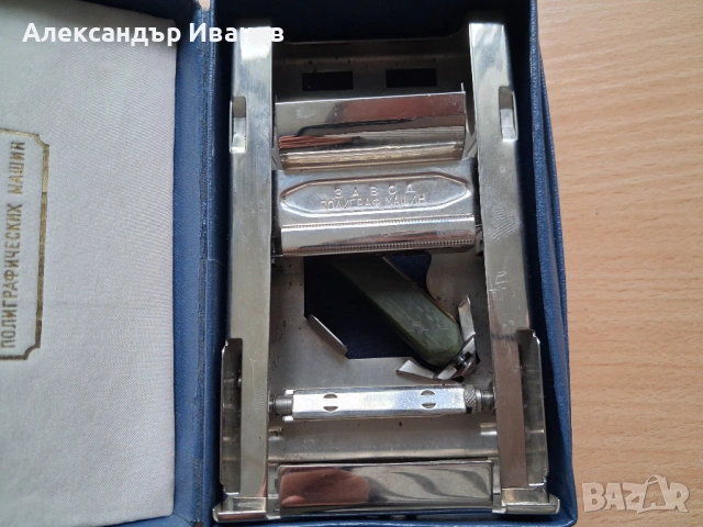 Машинка за острене на бръснарски ножчета, снимка 2 - Антикварни и старинни предмети - 54450812