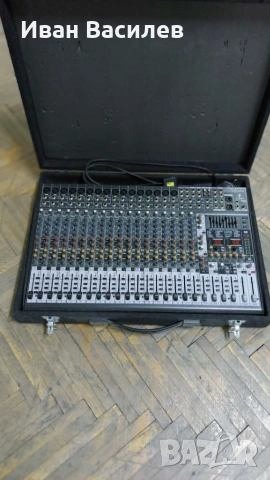 Продавам два пулта  Behringer SX2442FX Eurodesk