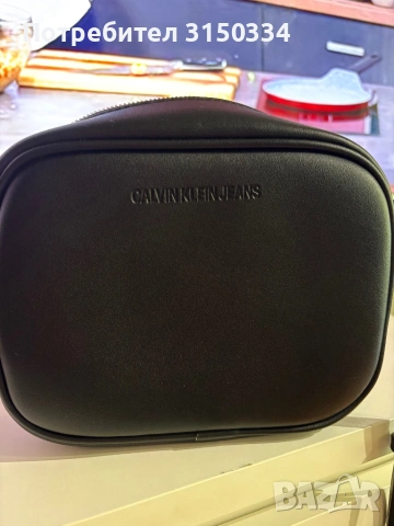 Чанта Calvin Klein Jeans-нова оргинална , снимка 4 - Чанти - 54424714