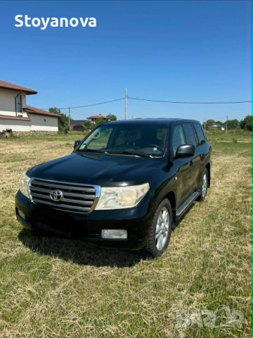 TOYOTA - LAND Cruiser 200 V8