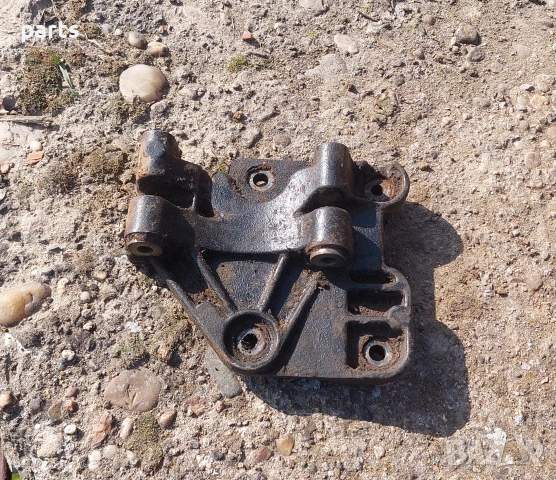 Лапа Двигател Пежо Партнер N:467 - Ситроен Берлинго , снимка 2 - Части - 53955020