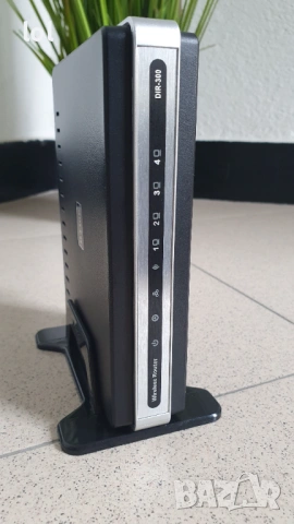 Рутери D-link DIR-300 и Tp-Link WR820N, снимка 2 - Рутери - 54366840
