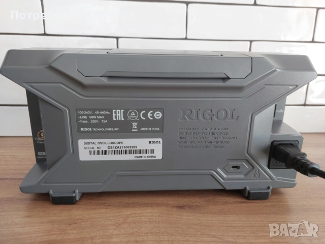 Осцилоскоп RiGOL DS1054Z, снимка 3 - Друга електроника - 54798283