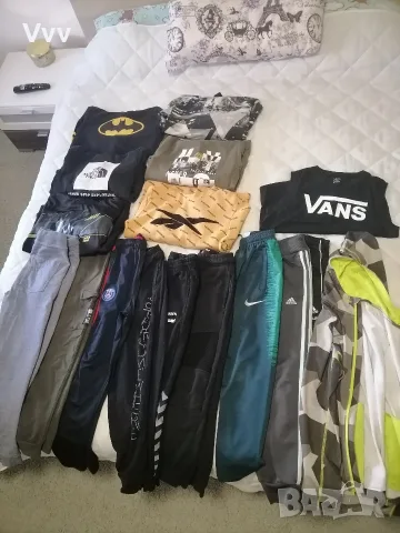 детски лот за момче 10/12 Год. Nort Face, reebok, Adidas, Nike, снимка 5 - Детски комплекти - 55698170
