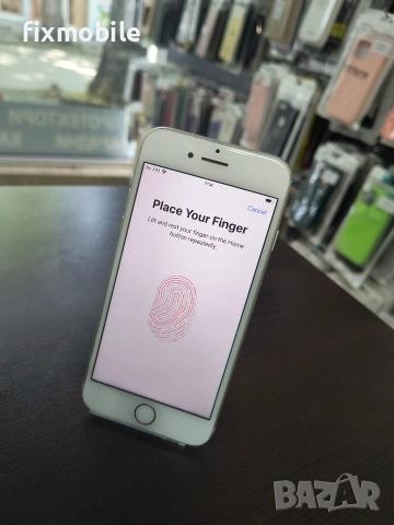 Apple iPhone 7 32GB Silver, снимка 3 - Apple iPhone - 54823244