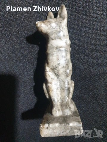 пластика от камък / немска овчарка/