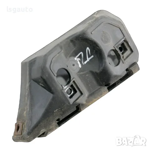 Десен държач предна броня Volvo V50 2004-2010 ID: 162713 OEM 30655875