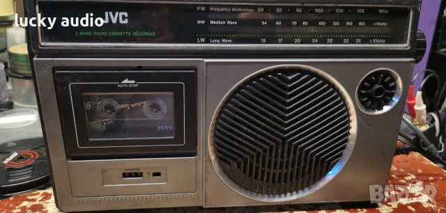 Радио JVC  3 BAND