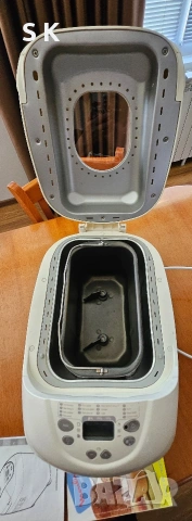 Хлебопекарна Moulinex 860 W, 1.5 кг, снимка 2 - Хлебопекарни - 54915995