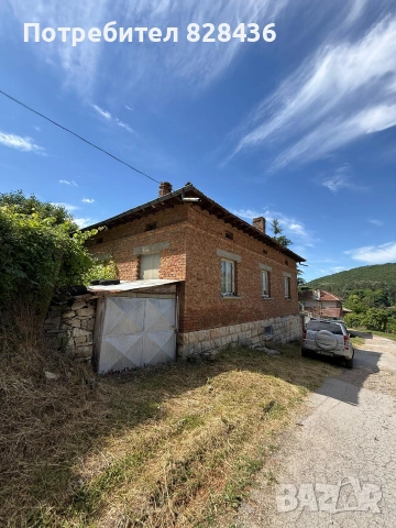 Продава се къща в село Каран Върбовка