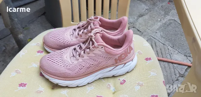Оригинални маратонки Hoka One One, снимка 2 - Маратонки - 55690585