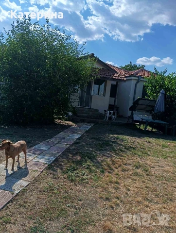 Продавам отлична едноетажна  къща в  селото Вратица  община камено  обл Бургас. Къщата  едноетажна с, снимка 3 - Къщи - 55202218