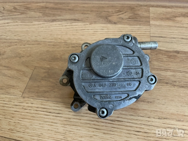 Вакуум помпа Mercedes ML350, снимка 4 - Части - 55057984