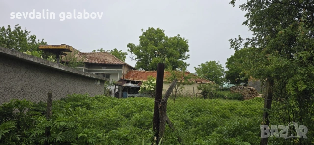 Продавам къща с двор, снимка 4 - Къщи - 55145147