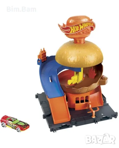 Игрален комплект Hot Wheels City Burger Drive с количка / Бургер ресторант , снимка 2 - Коли, камиони, мотори, писти - 55408882