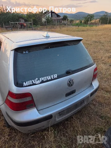 заден капак със спойкер за vw golf 4