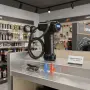 Безжичен електрически компресор за гуми с LED дисплей, автоматично спиране и 150 PSI, снимка 1