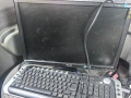 Монитор Asus и клавиатура, снимка 1