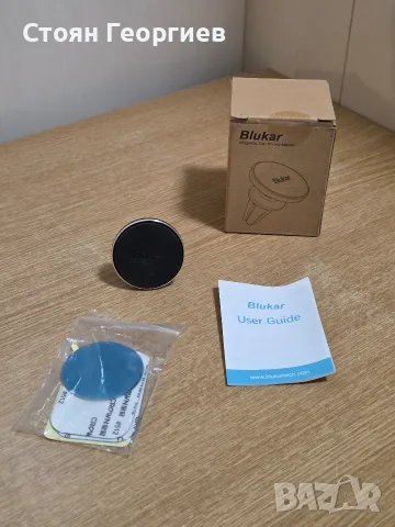Магнитна стойка за телефон Blukar за вентилационна решетка на автомобил.