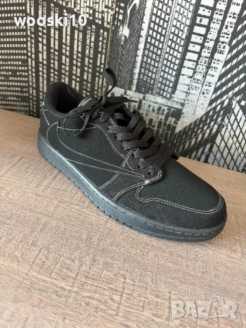Jordan 1 x Travis Scott Retro Low Black Phantom Size EUR 44, снимка 4 - Маратонки - 54184633
