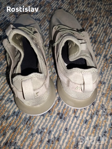 Nike оригинални маратонки в перфектно състояние без забележки. , снимка 5 - Маратонки - 54919337