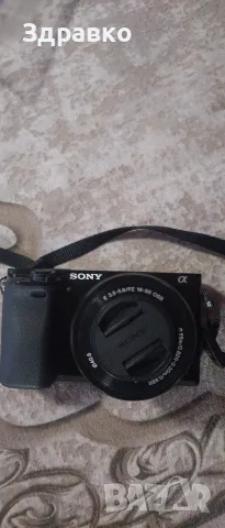 продавам фотоапарат Сони а6000 като нов нее ползван 