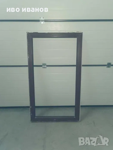 Продавам PVC дограма махагон