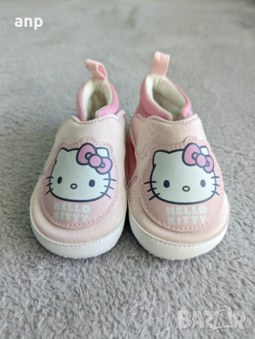 Бебешки пантофи Hello Kitty - 21 размер