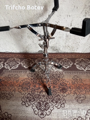 Барабани , чинели 