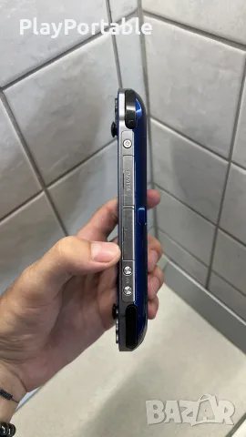 PS Vita PCH-1000 Sapphire Blue OLED, снимка 10 - PlayStation конзоли - 55639130