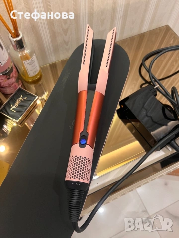 Преса за коса Dyson 