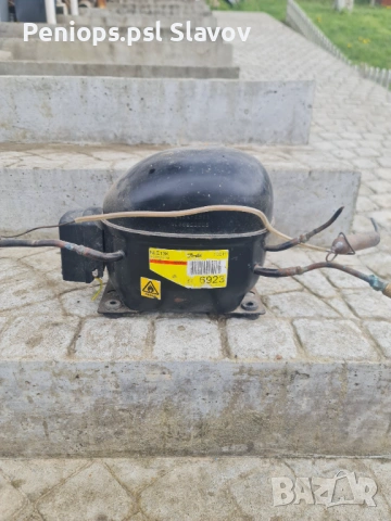 Части за хладилник либхер с фризер, снимка 2 - Хладилници - 54242491