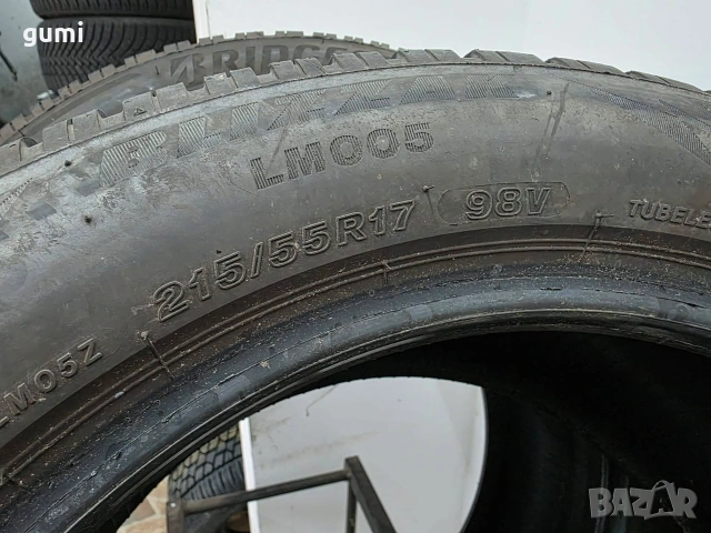 2бр зимни гуми 215/55/17 BRIDGESTONE L06003, снимка 4 - Гуми и джанти - 54967975