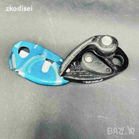 ГРИ ГРИ PETZL EN5151-1, снимка 3 - Спортна екипировка - 54525961