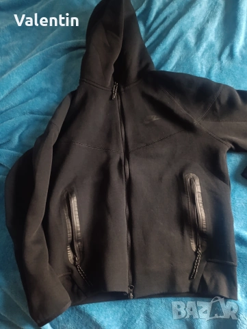 Nike tech fleece 