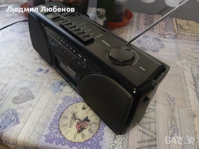 Малък компактен радиокасетофон Grundig , снимка 5 - Радиокасетофони, транзистори - 55068335
