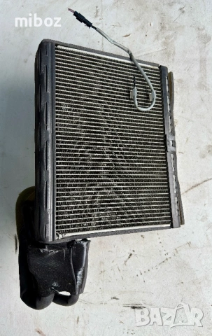 Климатичен радиатор купе Land Rover Range Rover sport L320