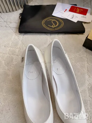Christian Louboutin Kate 85 Patent Pumps – White, снимка 8 - Дамски обувки на ток - 55417772