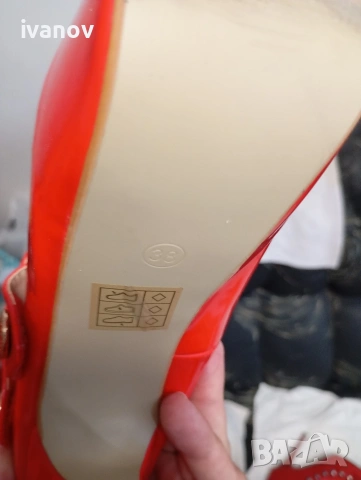 Дамски обувки висок ток 38 номер , снимка 4 - Дамски обувки на ток - 55172535