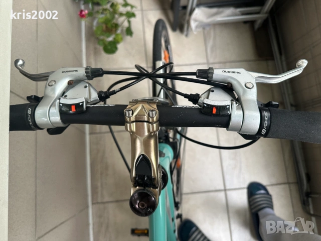 Велосипед Bianchi Via delle BATTAGLIE – Оригинален, Хибрид, Shimano Sora, снимка 8 - Велосипеди - 54380311