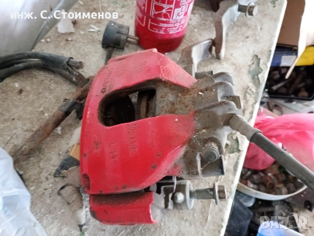 Предни спирачни апарати ляв/десен за Volvo p2 V70 (2000-2007г), снимка 2 - Части - 54134247