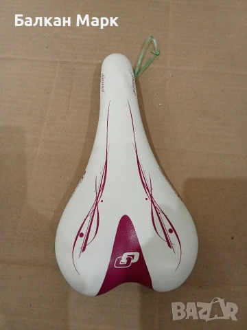 Дамска седалка за велосипед Oxygen Damsel (Selle Italia) – НОВА, снимка 2 - Части за велосипеди - 55223151