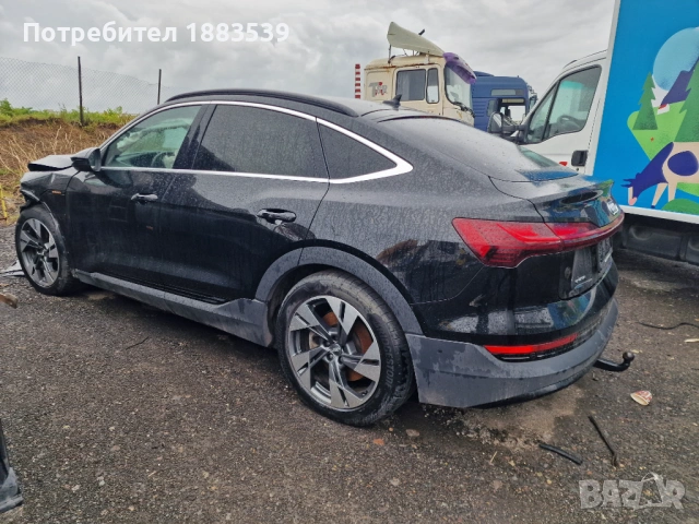 Audi e-Tron 55 Sportsback Panorama 408кс 95 квч HUD B&O 360° памет седалки Valcona, снимка 3 - Автомобили и джипове - 54308106