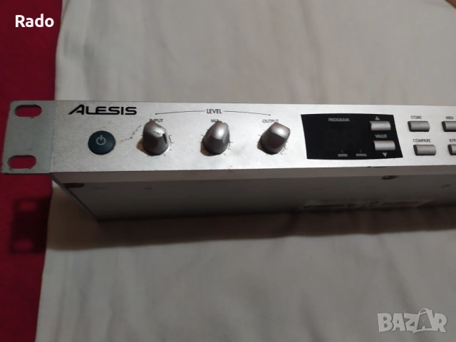 Продавам вокален ефект "Alessis Akira", снимка 5 - Други - 54051781