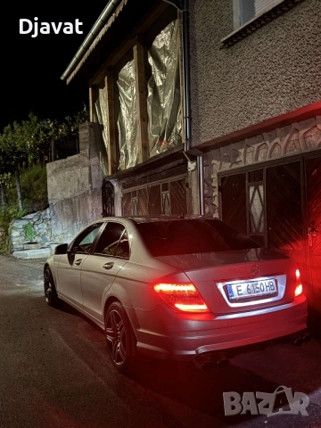 Mercedes-Benz C 220, снимка 3 - Автомобили и джипове - 54130475
