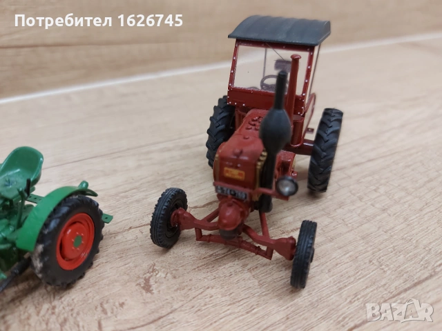 Schuco трактори 1:43, снимка 3 - Колекции - 54546509