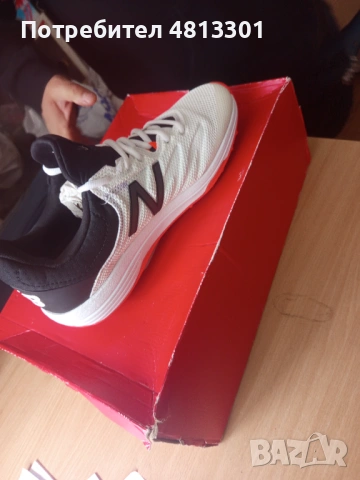 ЧИСТО НОВИ New Balance REVlite Шпайкове Лека Атлетика, Размер 43 (27.5 см), снимка 4 - Фен артикули - 54372409